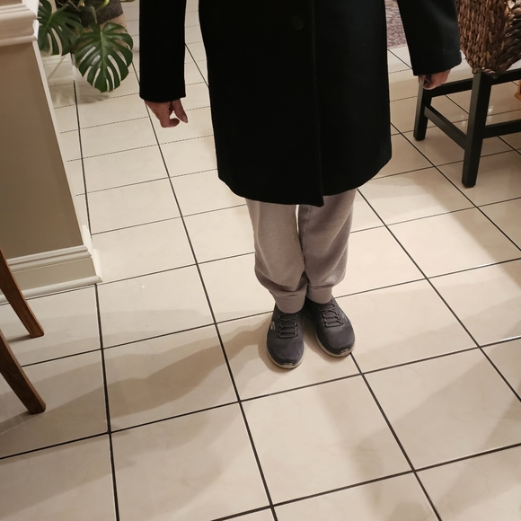 Black Single Breasted Wool & Cashmere Blend Coat Calvin Klein Size 4 NWOT - Picture 2 of 7